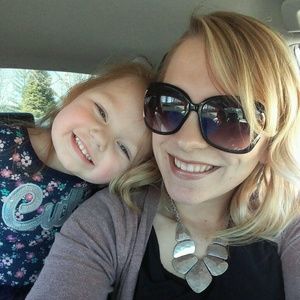 Meet your Posher, Wendy